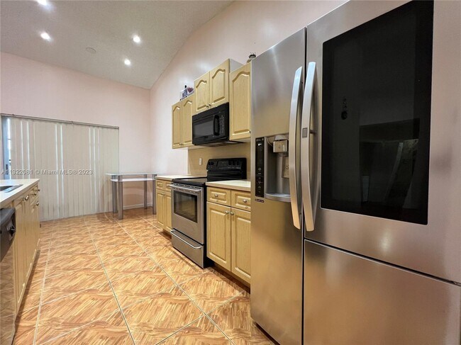 Photo - 21250 NE 9th Ct