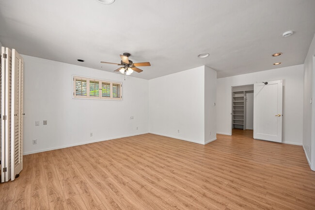 Photo - 2832 Scandia Way