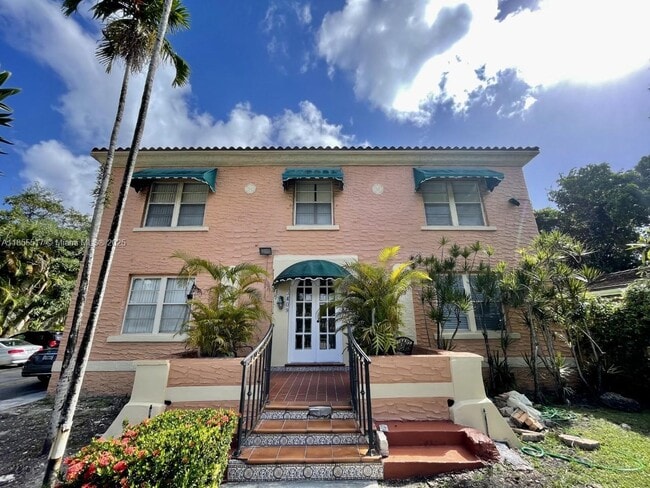 Building Photo - 3409 S Le Jeune Rd Unit 9 Rental