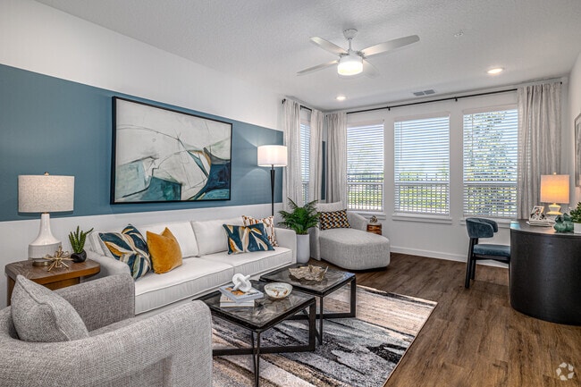 Vista Cay 3BR, 2BA - 1,387SF - Living Room
