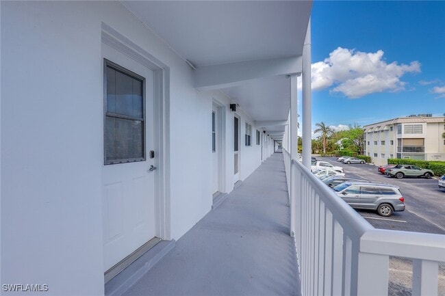 Photo - 72 7th St S Unidad 208