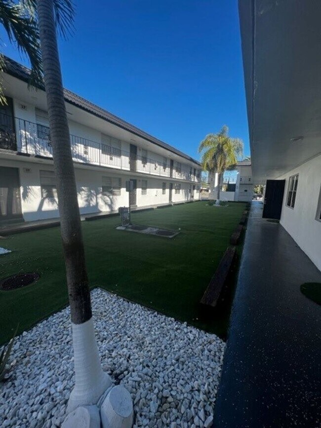 Photo - 2500 Johnson St LLC