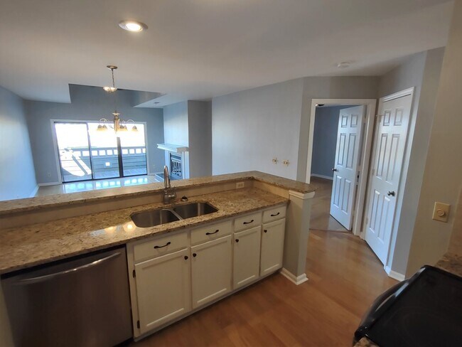 Photo - 2 br, 1 bath House - 9041 J M Keynes Dr Un...