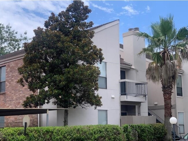 Building Photo - 7950 N Stadium Dr Unit 198