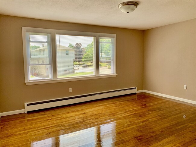 Photo - 25 Walker Ave Ext Unidad 2