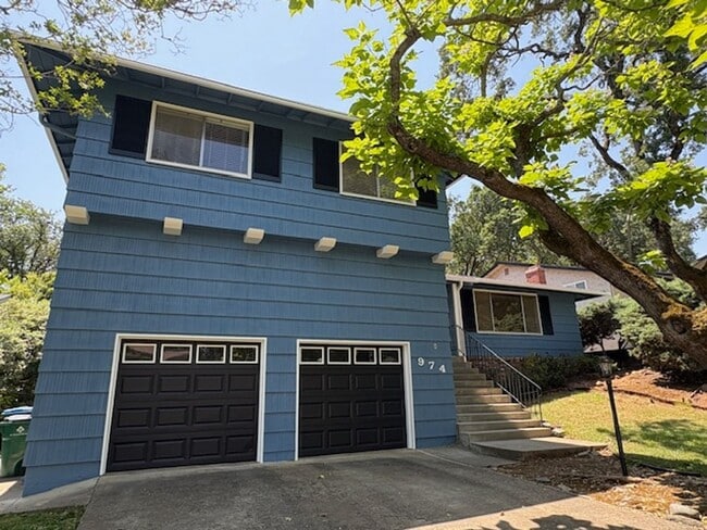 Four Bedroom in Crown Village - Four Bedroom in Crown Village House