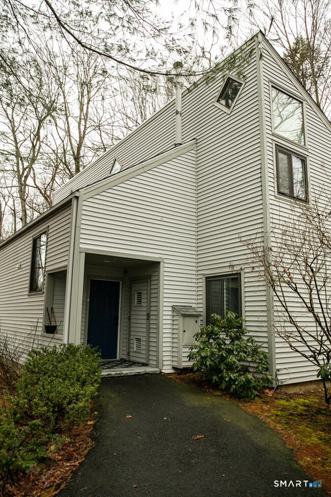 Building Photo - 5 Talcott Forest Rd Unit U