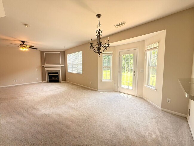 Photo - 17418 Westmill Ln