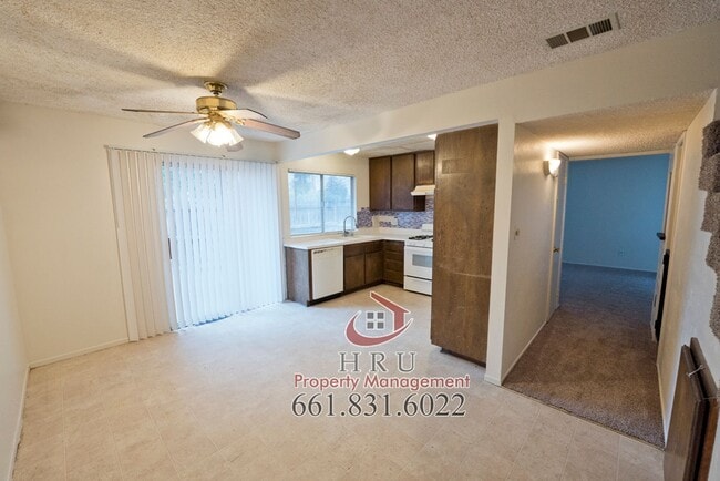 Photo - SW- condo 3bed-1.5 bath