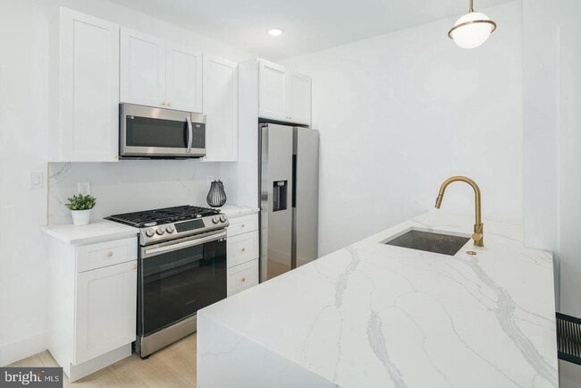 Photo - 3957 Wyalusing Ave