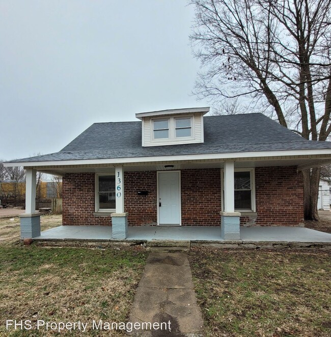 3 br, 1 bath House - 1360 E Thoman - 3 br, 1 bath House - 1360 E Thoman