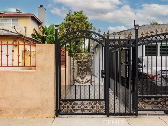 Photo - 18841 Collins St Townhome