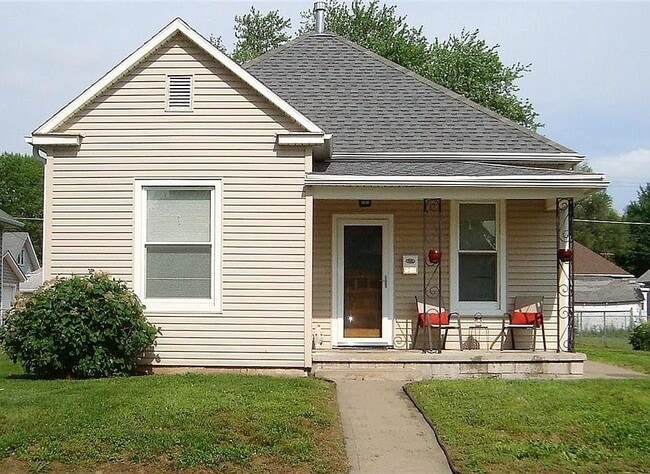 Building Photo - 6015 Meade St Rental