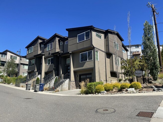 Photo - Beautiful Bothell Townhome