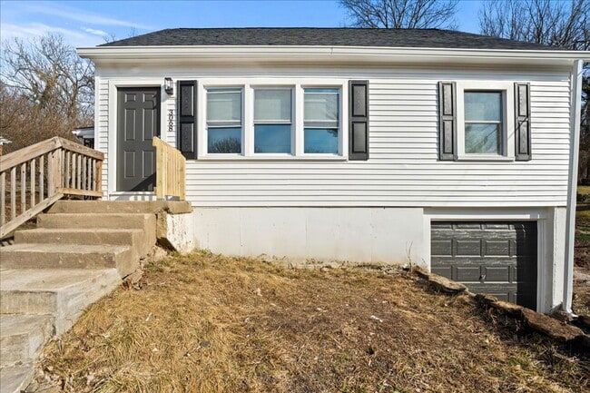 Photo - 3068 Worthington Ave