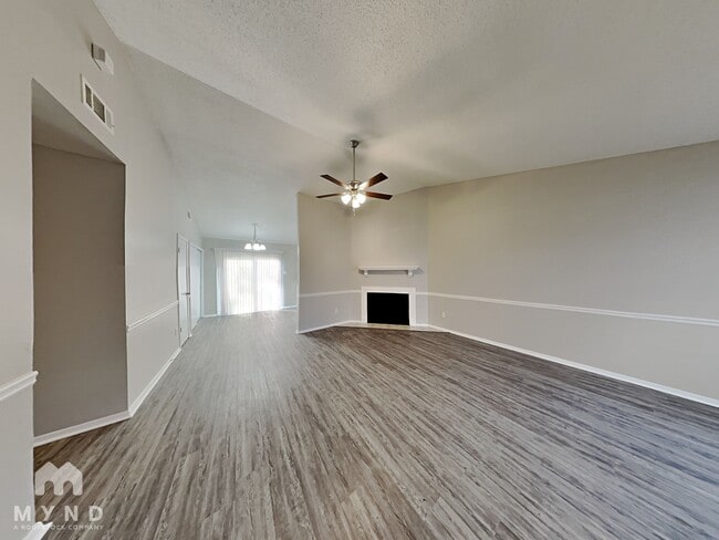 Photo - 5685 Burnette Cove