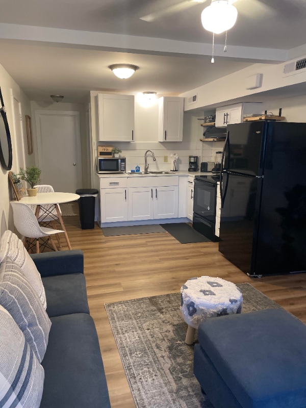 Photo - 600 E Main St Unidad 600 E Main Street 3