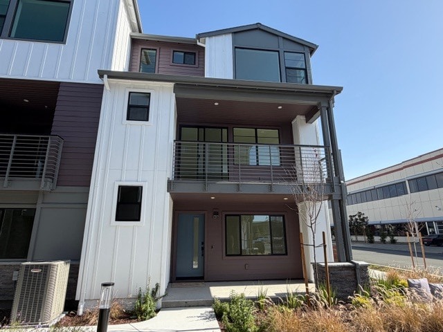 Photo - 1436 Waterside Ln