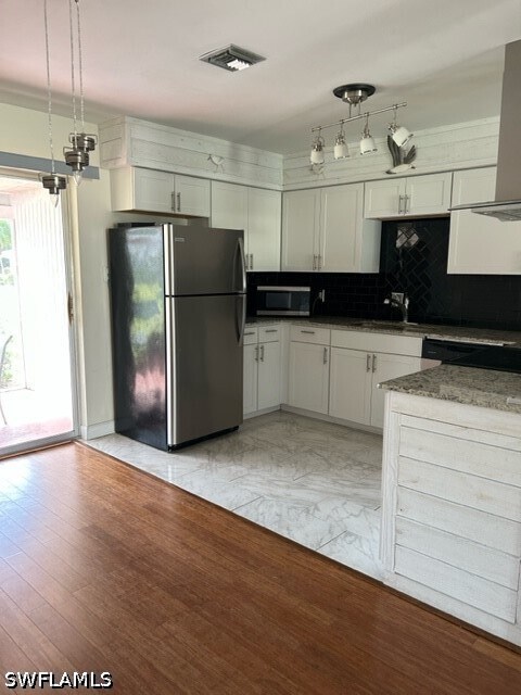 656 Palm View Dr Unit 4