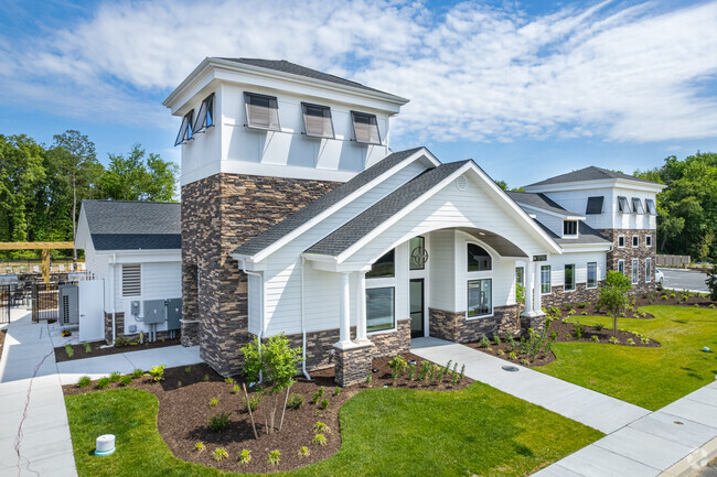 Building Photo - Windward on The River Rental