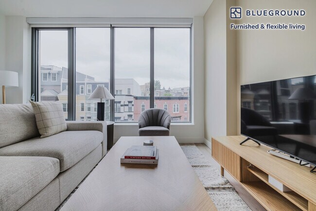 Photo - 1 Florida Ave NE Unidad FL3-ID955