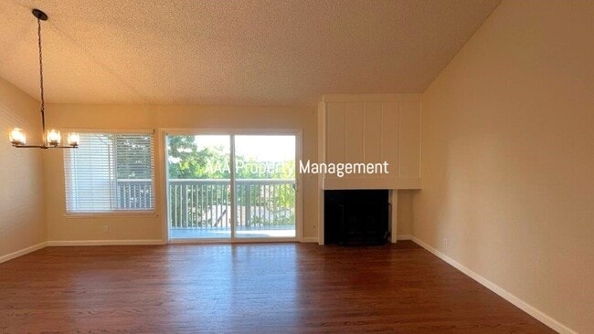 Photo - Concord Beautiful 4 bedroom 2.5 bathroom townhouse, 1496 sq ft available now!