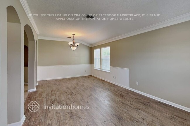 Photo - 1033 Dunstable Ln