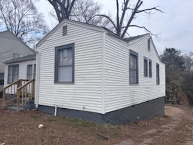 Photo - 4052 N State St