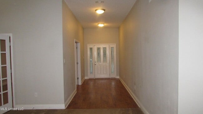 14597 Bruce Cove S