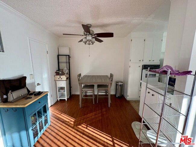 Photo - 11815 Mayfield Ave