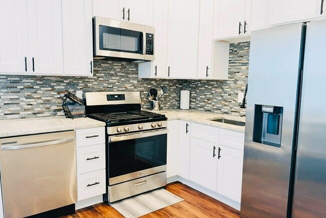 Photo - 2621 Edwin St Unit 2nd Floor