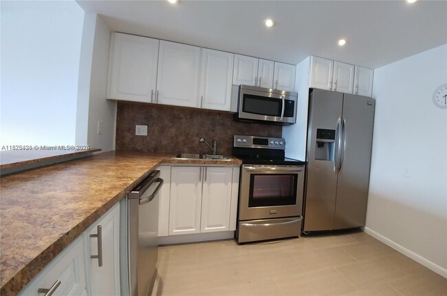Photo - 2200 E Hallandale Beach Blvd Apartment Unit 402