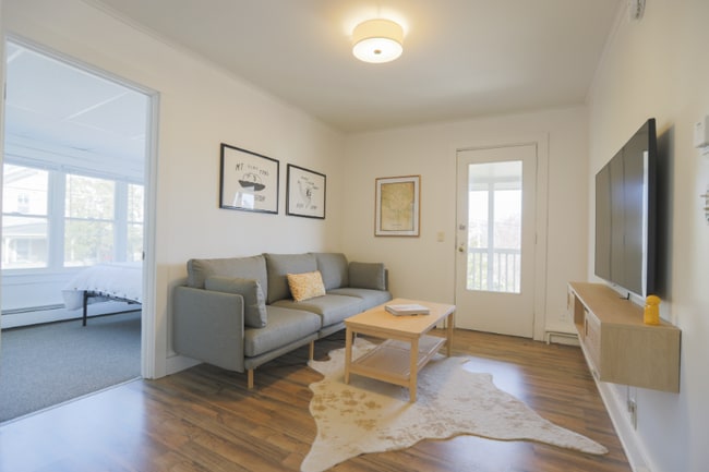 Building Photo - 58 E Spring St