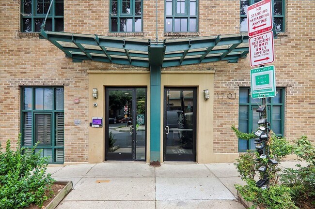 Photo - Unbeatable location, Contemporary 1 BD 1.5 BA in Adams Morgan with PARKING, private balcony and R...