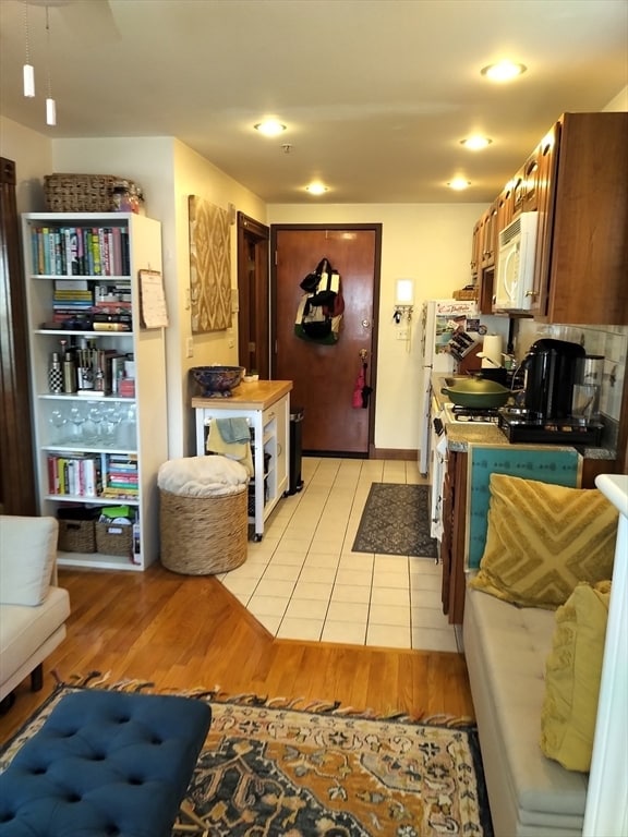 Photo - 282 Shawmut Ave Unidad 10