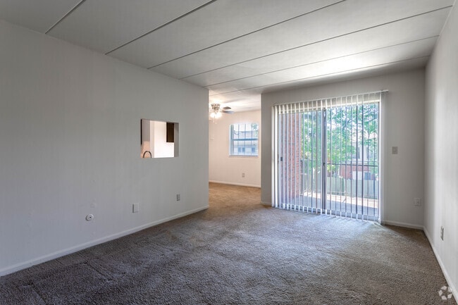 1 Hab, 1 Ba - 650 ft² - The Woods of Centerville