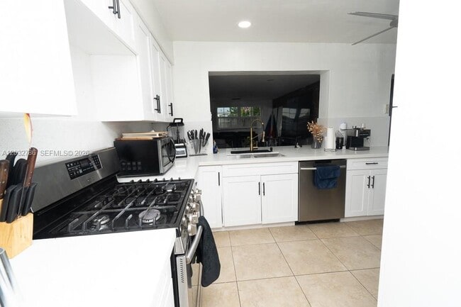 Photo - 5941 NW 14th Ct