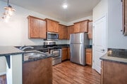 2BR, 1BA - 1000SF