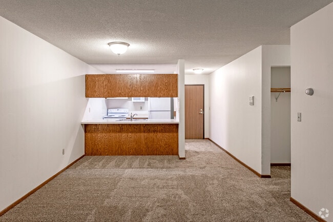 4BR, 1BA - 1,250SF - Living Room - 512 8th Ave S