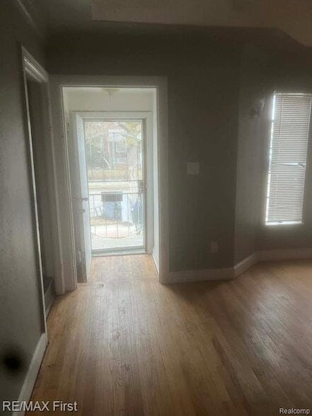 Photo - 14338 Lauder St