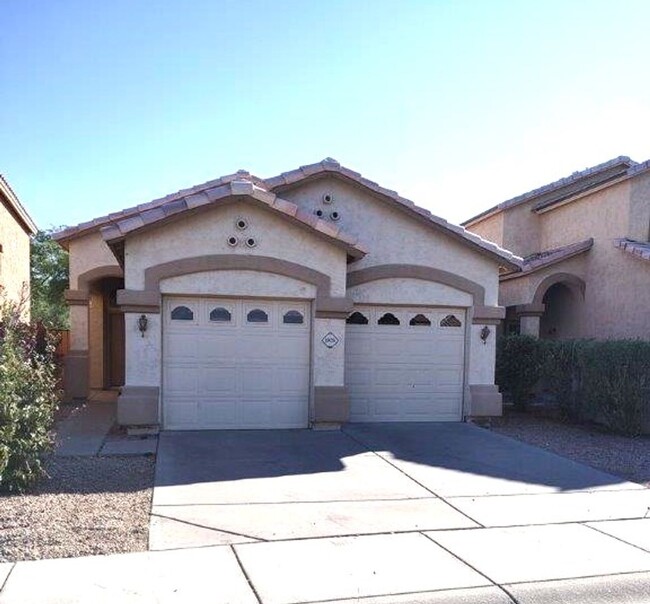 GREAT HOME IN GATED COMMUNITY!! - GREAT HOME IN GATED COMMUNITY!!