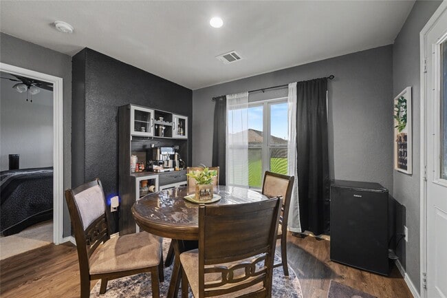 Photo - 20815 Acorn Valley Dr