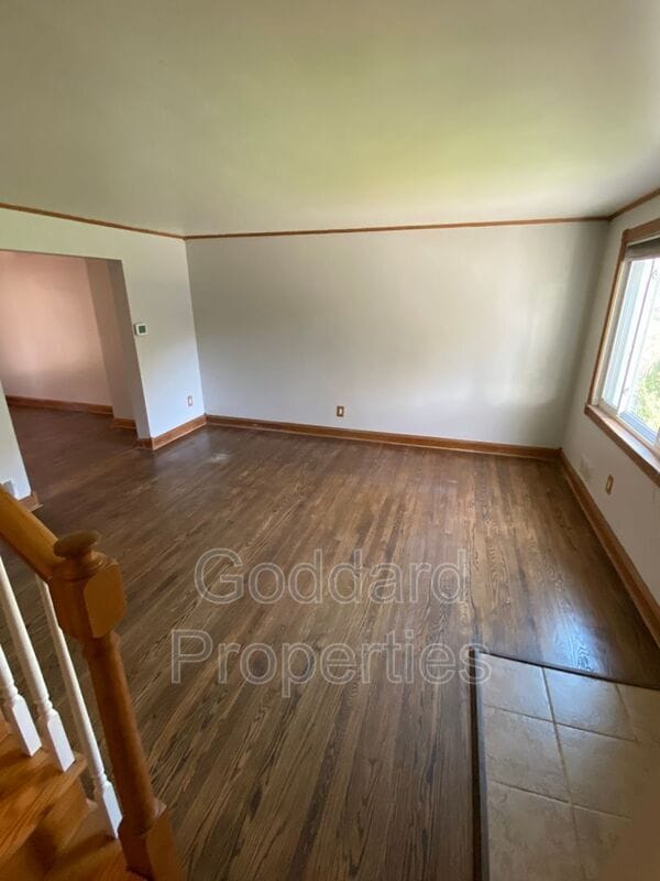 Photo - 8590 Quentin Ave