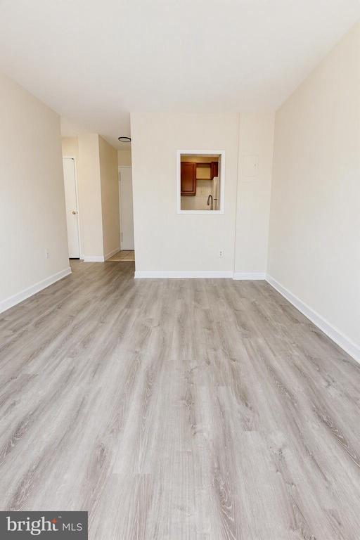 Building Photo - 1111 Arlington Blvd Unit 928