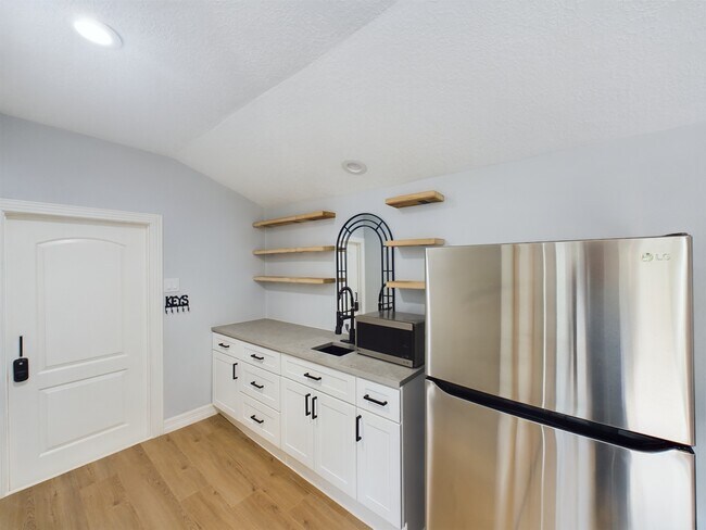 Photo - 7702 Antoine Dr