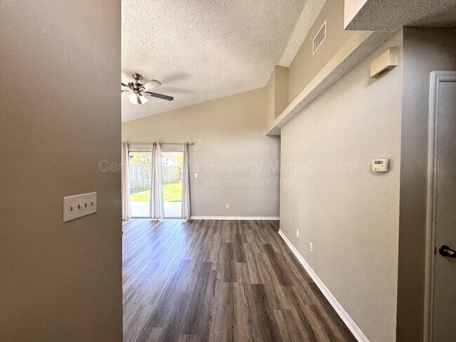 Photo - 7305 Marseille Cir