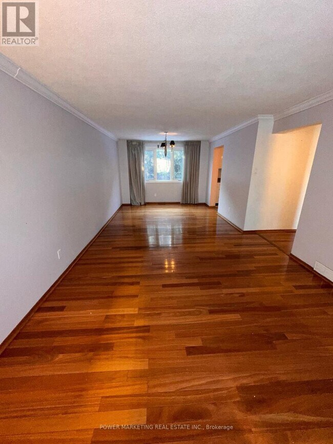 Photo - 19 Brydon Ct