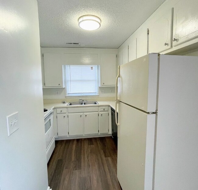 Photo - 4419 Torrance Dr NW Unit - Vacant