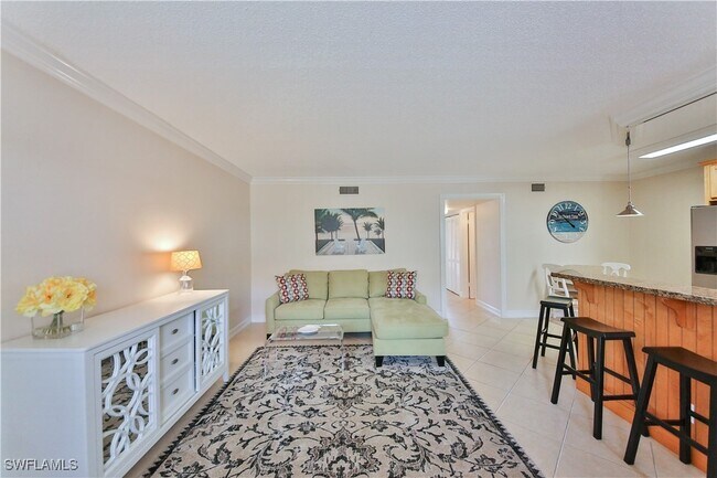 Photo - 1100 Gulf Shore Blvd N Unidad 207