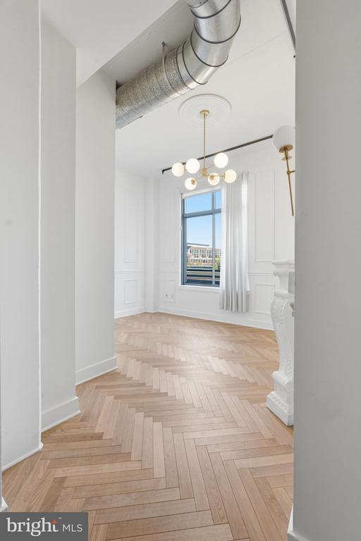 Photo - 520 John Carlyle St Unidad 408